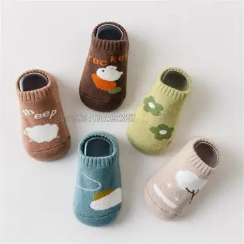 Мягкие Резиновые противоскользящие носки для маленьких мальчиков и девочек с мультяшными рисунками на лодыжках для младенцев, утолщающие теплые домашние Милые носки